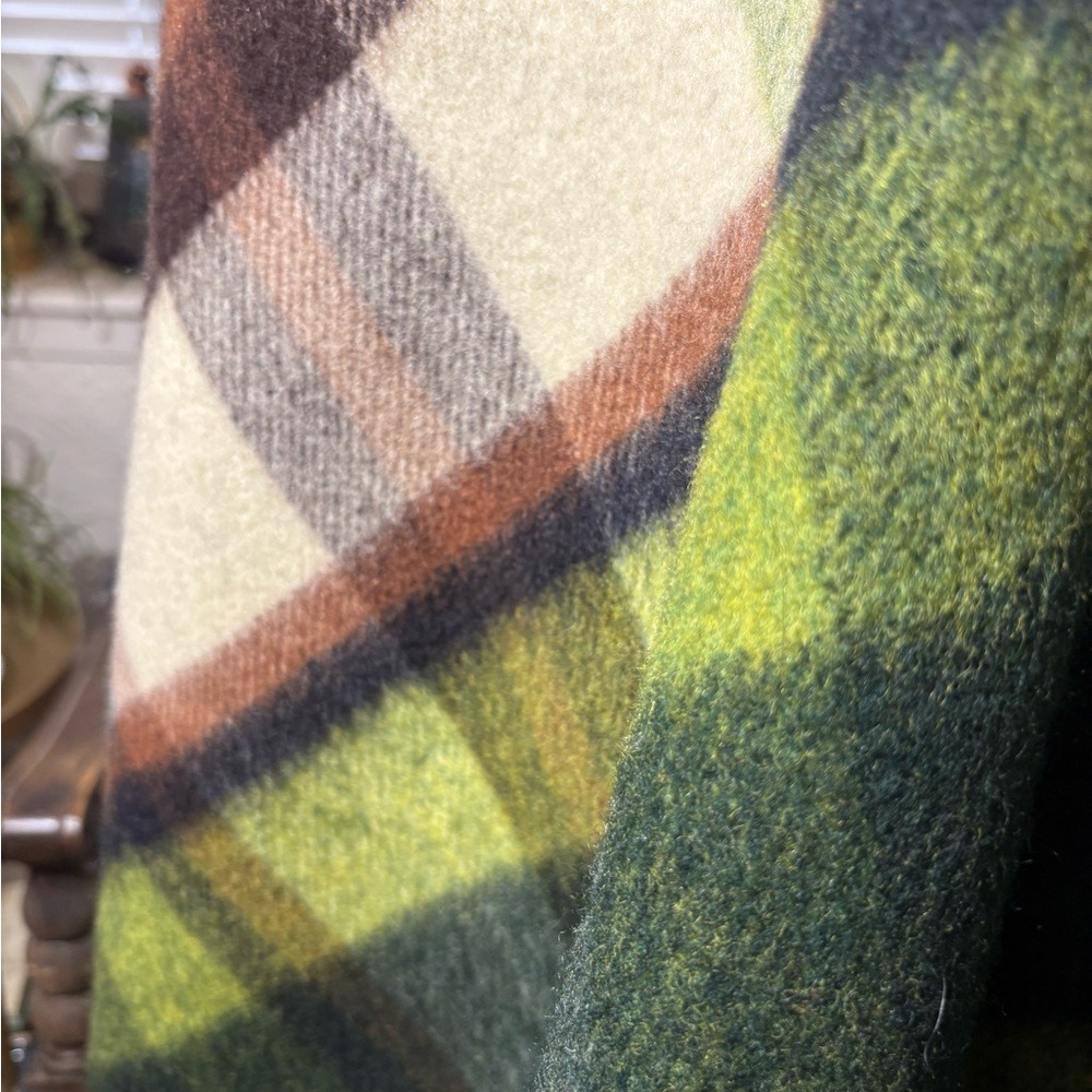 Vintage Wool Plaid Hooded Poncho Cape size O/S FIRm - Picture 6 of 16